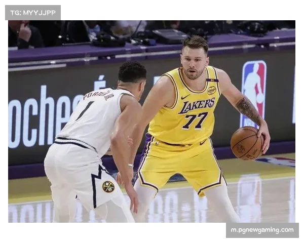 雷迪克詹姆斯缺阵应对 东契奇单核带队进攻体系构建